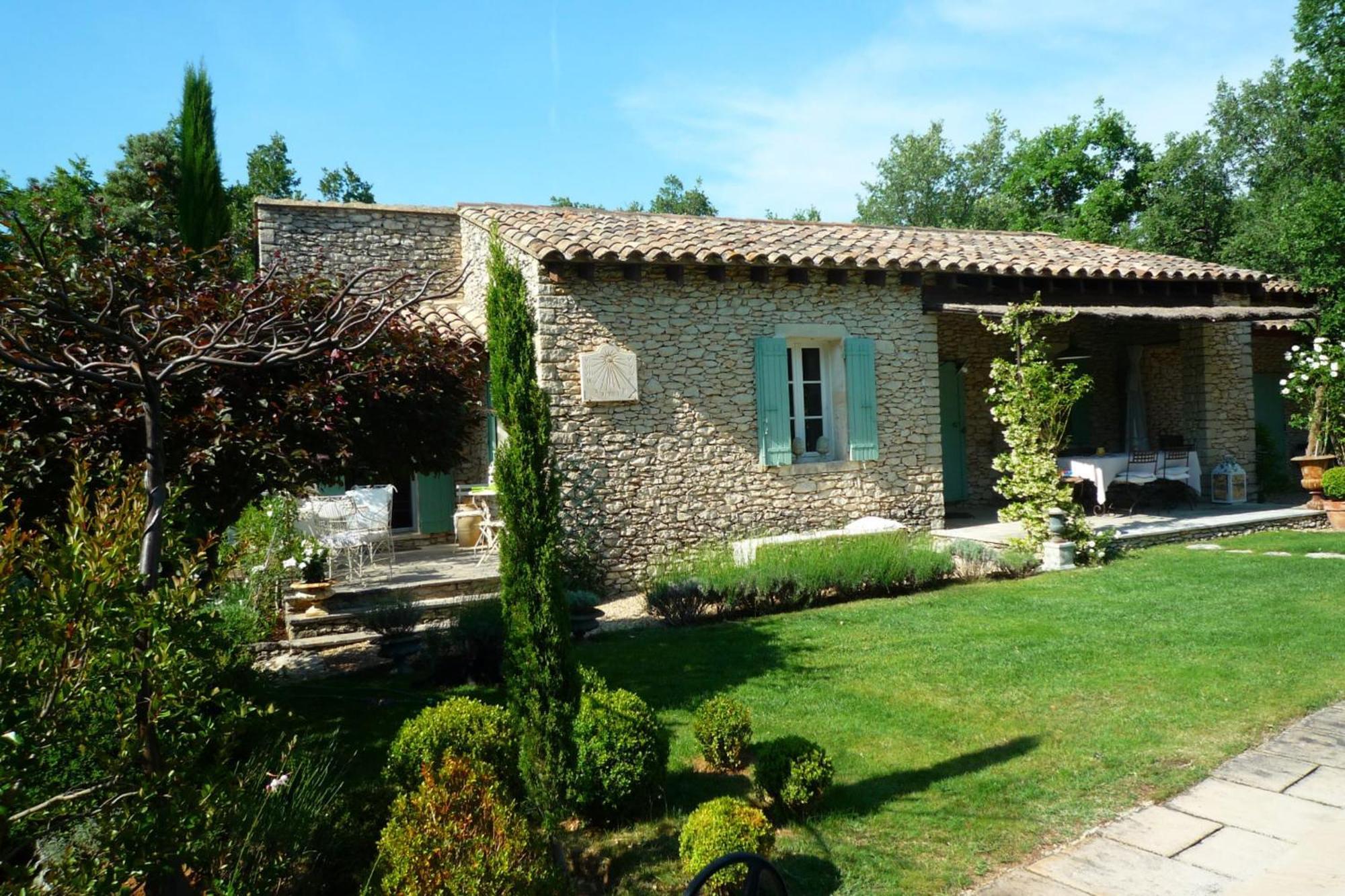 Beautiful Provencal Villa With Pool And Jacuzzi Лакост Екстериор снимка